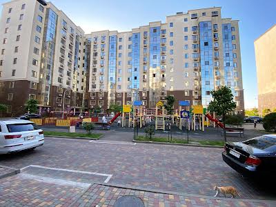 квартира за адресою Олексія Вадатурського вул., 16/1
