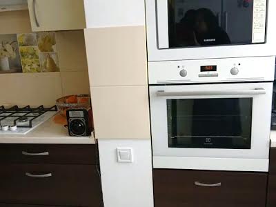 квартира за адресою Європейська вул. (Жовтнева), 34-Б