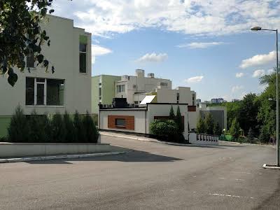 квартира за адресою Липовая, 2