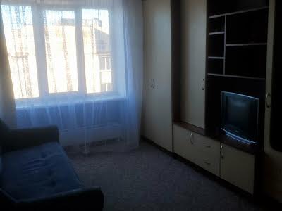 квартира за адресою Наукова вул., 10