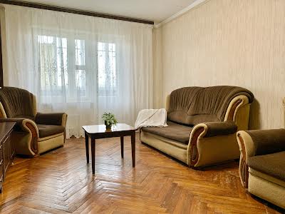 квартира по адресу Быкова Леонида бульв., 5