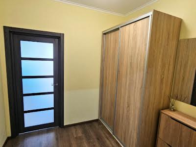 квартира за адресою Сім'ї Кульженків вул. (Петра Дегтяренка), 37