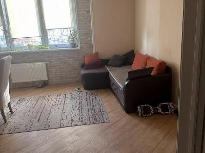 квартира за адресою Олени Пчілки вул., 8