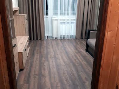 квартира по адресу Кулика і Гудачека ул. (Макарова), 6