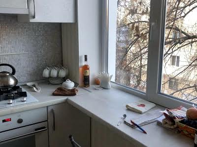квартира за адресою Нескорених вул., 38а