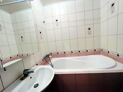 квартира за адресою Вербицького вул., 5
