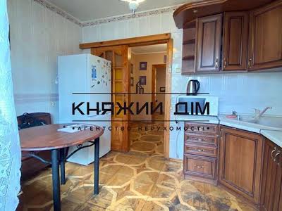 квартира за адресою Лариси Руденко вул., 13