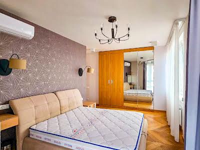 квартира по адресу Голосеевский просп. (40-летия Октября), 95-А