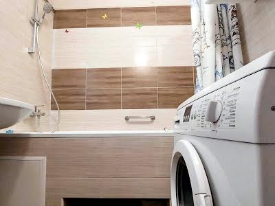 квартира по адресу Ревуцкого ул., 19/1