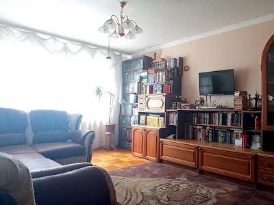 квартира за адресою Тополя-3 вул., 30