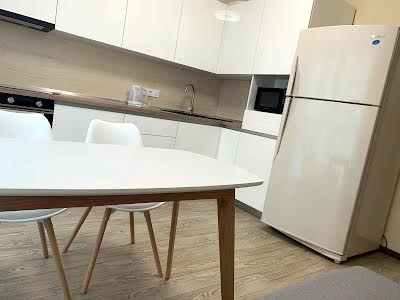 квартира за адресою Ревуцького вул., 40г