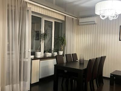 квартира за адресою Ревуцького вул., 9