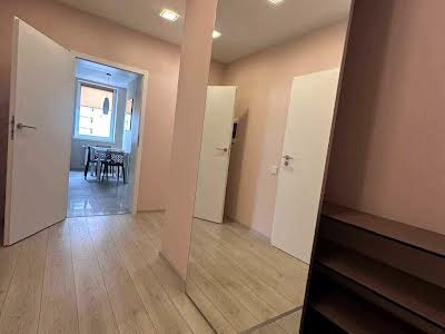 квартира за адресою Левітана вул., 3