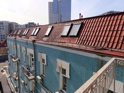 комерційна за адресою Володимирська вул., 97/37