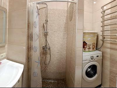 квартира за адресою Довга вул., 1а