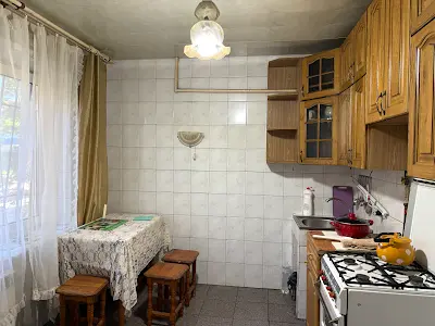 квартира за адресою Героїв просп., 37