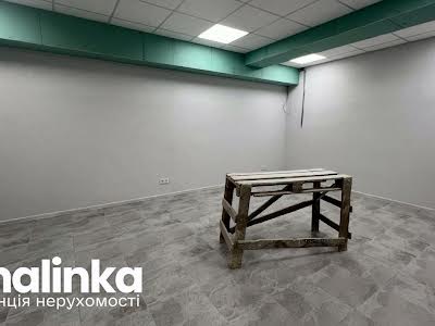комерційна за адресою Жасминова вул., 11
