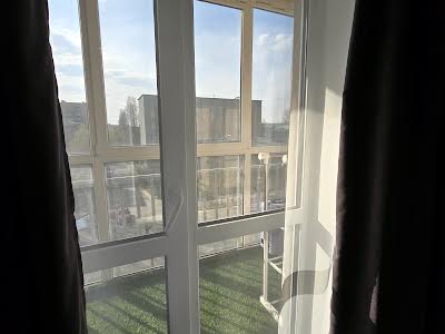 квартира за адресою Метрологічна вул., 15