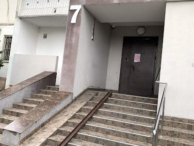 квартира по адресу Соломии Крушельницкой ул., 7