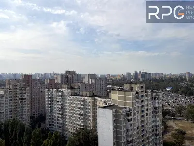 квартира по адресу Ревуцкого ул., 7В