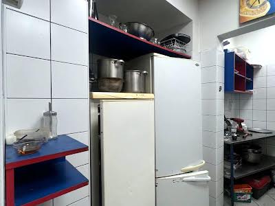комерційна за адресою Медова вул., 6