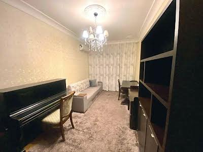 квартира по адресу Кловский спуск (Кловський), 4