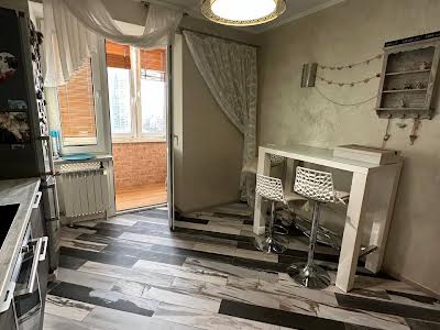 квартира за адресою Всеволода Нестайка вул. (Олександра Мильчакова), 6