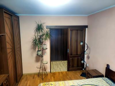 квартира за адресою Оноре де Бальзака вул., 4