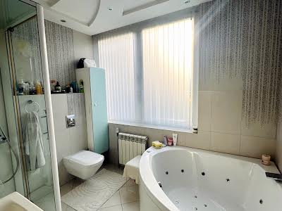 квартира за адресою Олени Пчілки вул., 2