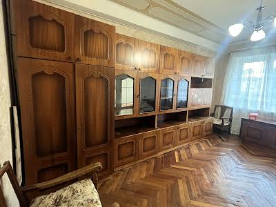 квартира за адресою Білоруська вул., 10/18
