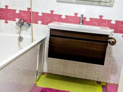 квартира за адресою Анни Ахматової вул., 22