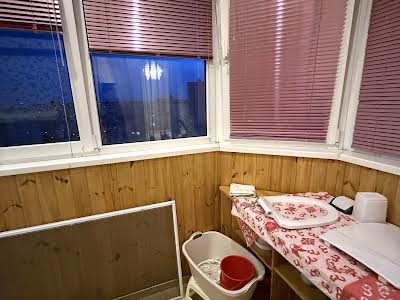 квартира по адресу Драгоманова ул., 6/1