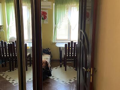 квартира за адресою Львівська вул. (Пермська), 6