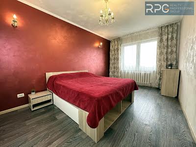 квартира за адресою Смілянська вул., 15