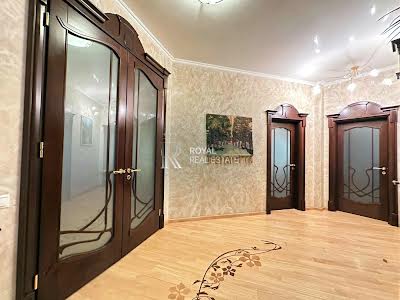квартира за адресою Старонаводницька вул., 6Б