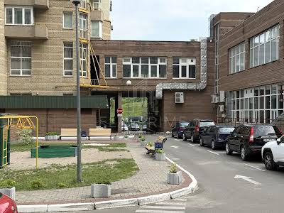 квартира за адресою Михайла Максимовича вул. (Онуфрія Трутенка), 3-Г