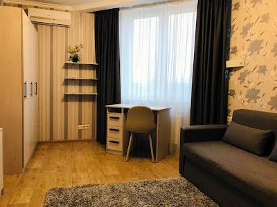 квартира за адресою Ризька вул., 73 Г