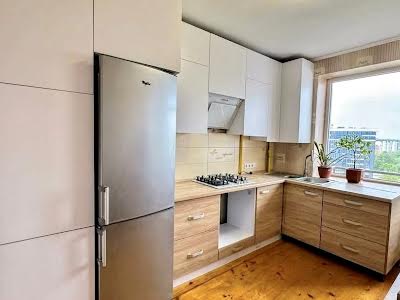 квартира за адресою Галицька вул., 66а
