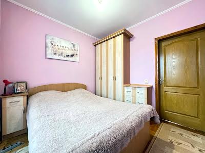квартира за адресою Василя Симоненка вул., 7