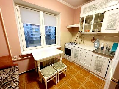квартира за адресою Приозерна вул., 12-А