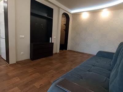 квартира по адресу Калиновая ул., 11а