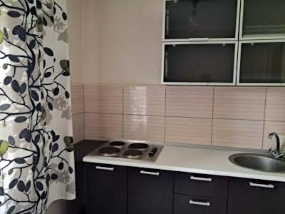 квартира за адресою Ревуцького вул., 13