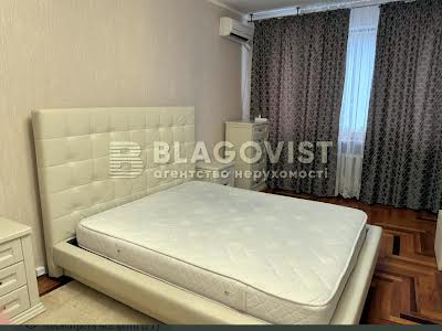 квартира за адресою Старонаводницька вул., 4-Б