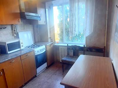 квартира за адресою Генерала Петрова вул., 50