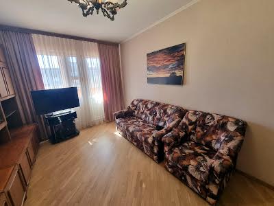 квартира за адресою Печенізька вул., 4