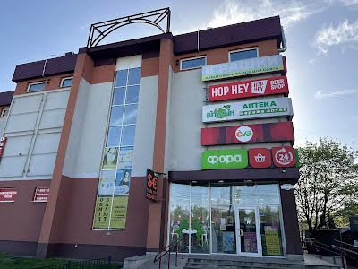 комерційна за адресою Чорних Запорожців вул. (Петра Запорожця), 28