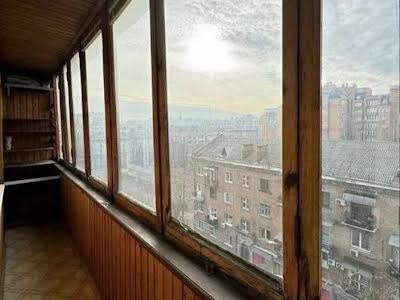 квартира за адресою Почайнинська вул., 62