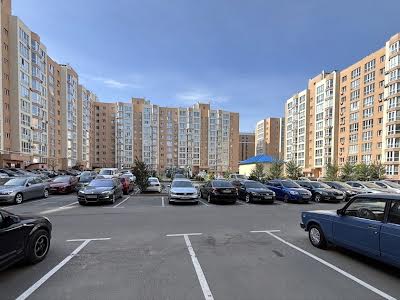 квартира за адресою Героїв Небесної Сотні просп., 26/17