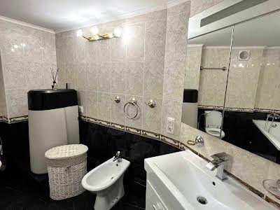 квартира за адресою Михайлівська вул., 24в