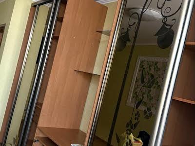 квартира за адресою Разумовська вул., 10/12